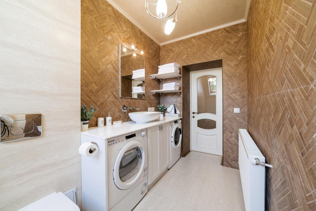 Lux On Duhnovicha Street .free Parking. * Uzhhorod